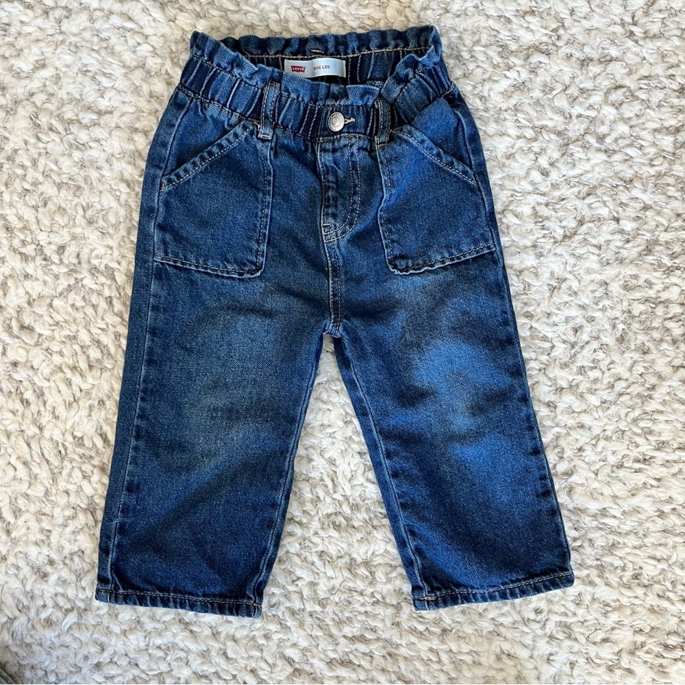 Levi’s Wide Leg Jean